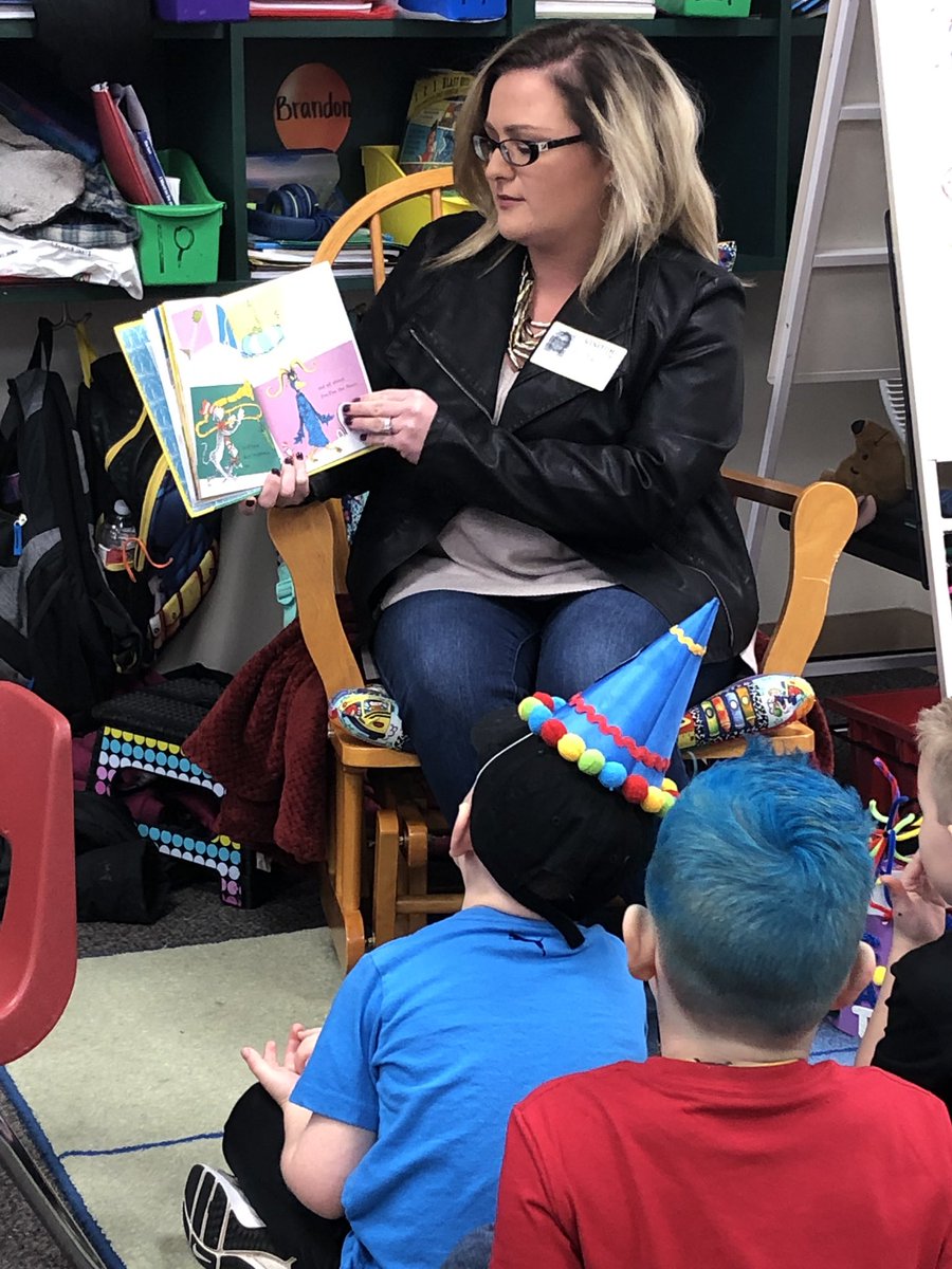 JessicaErin22's tweet photo. Thank you to all of our guest readers! #ReadAcrossAmericaDay #whywisd @ikard_roos https://t.co/Be7bqMrNMI