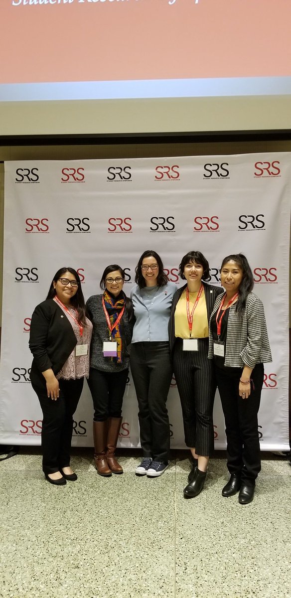 So proud of my team! <a href="/SDSU_SPH/">SDSU School of Public Health Student Council</a> grad students did a great job presenting results from my @NIDCR funded social support and oral health study <a href="/SDSU_SRS/">SDSU SRS</a>  #2019SRS <a href="/IBACH_SDSU/">IBACH</a> 
2 undergrads present tmrw 9am, check them out!