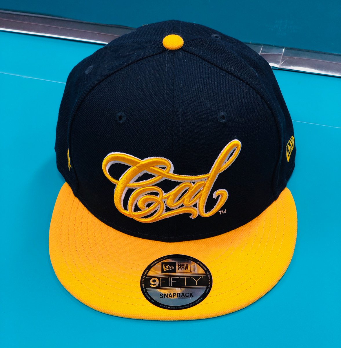 MisterCtoons's tweet photo. #newera X #mistercartoon University collabo, available on the web store #mistercartoon.com #californiagoldenbears #misterctoons #Cal https://t.co/V5qmJaf5Eo