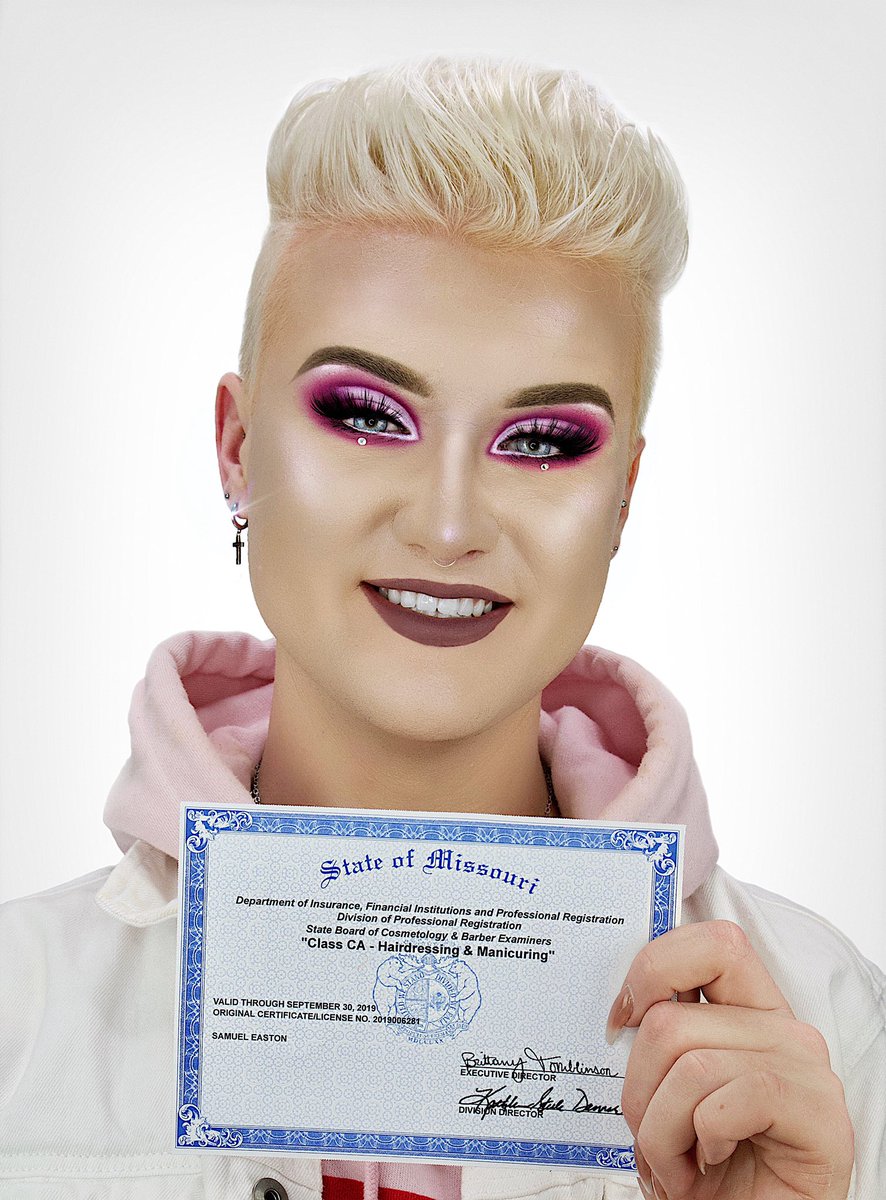 SamStopTalking's tweet image. Graduated Cosmetology school 😇😇 So ready for this next chapter #LABound