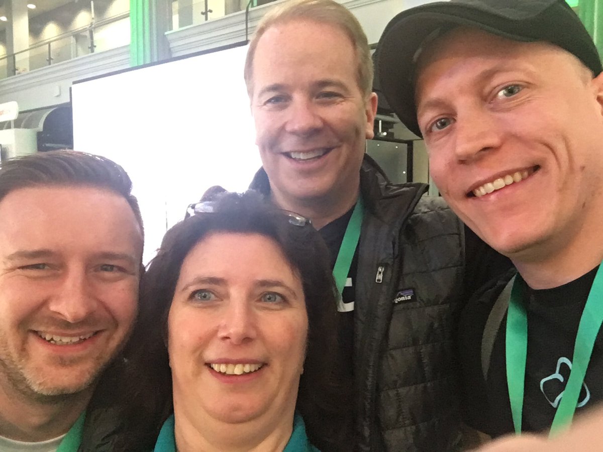 DellaHudsonFCA's tweet image. The boys all do selfies so much better than me. Aynsley has shared his “filter tips” for next time.
@theCLRTYproject @aynsleydamery @SteveBriginshaw @LightyearAlex @MattFlanBH @tradifyhq at #QBConnect