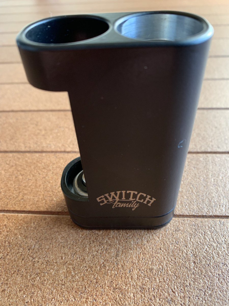 ale_stier14's tweet photo. FamilyBox SwitchMod
27k 送料込 価格交渉可
数回使用 美品 付属品は巾着袋になります。DMお待ちしてます。
#vape放出 https://t.co/KtHioUY5Rd