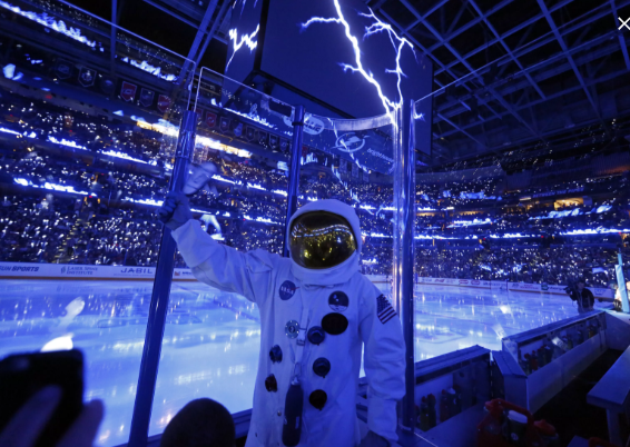 DCtutionals's tweet photo. There's no hockey like some Florida hockey - Written By: KarLos
https://t.co/eBXyo5eLDk

#nhl #tampabaylightning #florida #hockey #molson #stanleycup https://t.co/HF1RK0iI1H