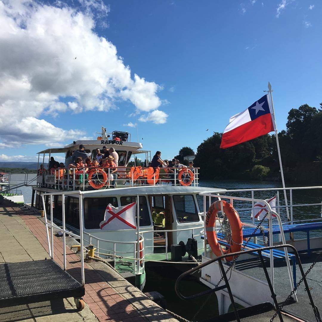 TurismoEnChile's tweet photo. 🌼 Con sol, con lluvia o nublado, siempre es una buena idea visitar Valdivia 🌼 
Fotos de @vidaenvaldivia

#TurismoEnChile 🇨🇱 https://t.co/qJo9cIHuOx