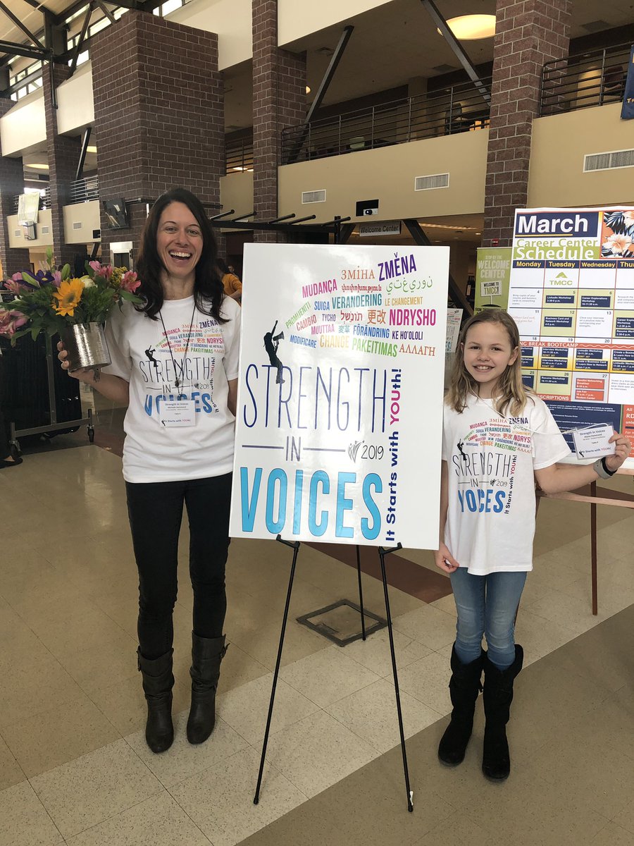 HammondM's tweet photo. Proud mama moment today! This kid who is afraid to even talk in class presented a breakout session for the 2nd year in a row! #SiV2019 #wcsdYOUth #proudparent https://t.co/0vRnm1RWSh