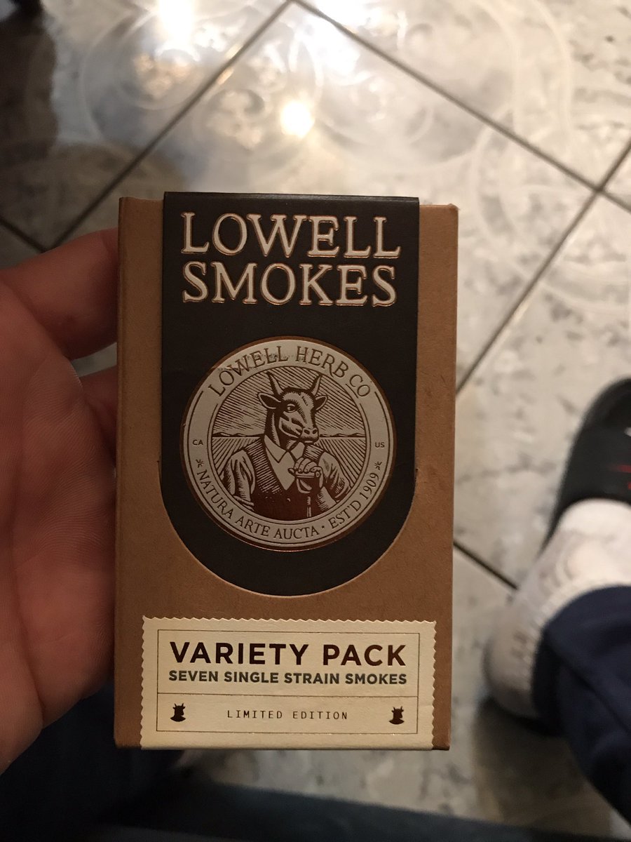 cryledogre's tweet photo. アメリカ ロサンゼルスでは大麻が合法化されたのでこんなオシャレに販売されてます https://t.co/VgEAMm7b5R