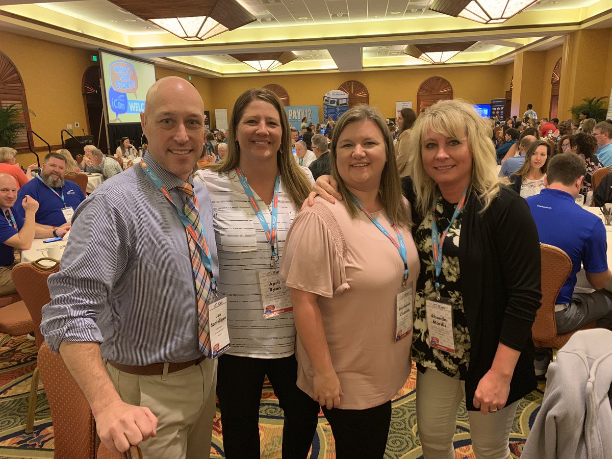Joe_Sanfelippo's tweet photo. Had a blast at @SkywardiCon! Honored to be part of it...and to have some of the @fccrickets crew there made it a little more special. Thanks for having us @Skyward_Inc!!!! #gocrickets #hackingleadership #ownyourstory #onceuponanicon https://t.co/97nDybJdXO