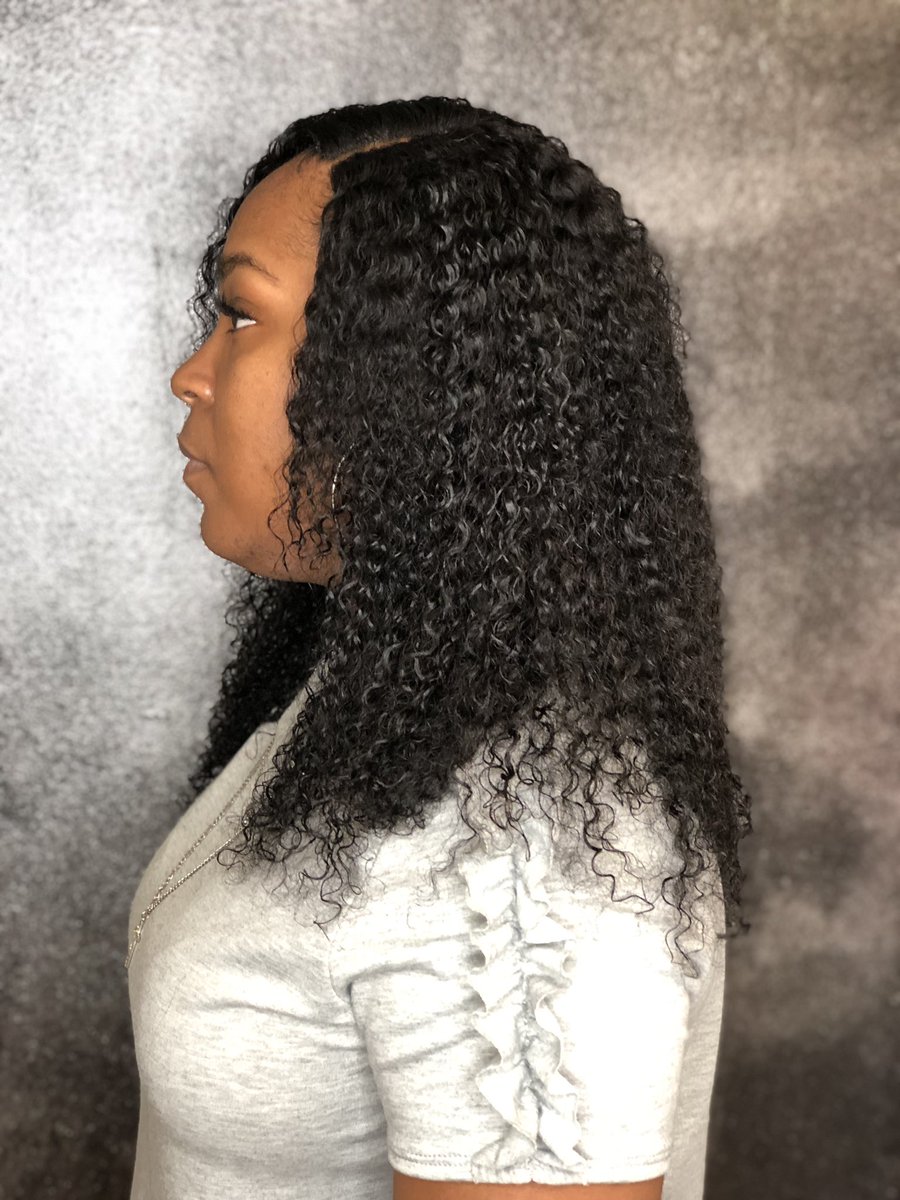 Closure sew in!😍😍Book your next slay with me. Online booking available using link in my bio!  
#757hair #vahair #vahairstylist #757hairstylist #757braids #757closure #vabeachhairstylist #preciousmomentzsalon #vabeachhair #vabeachclosures #vabeachfrontals #757stylist