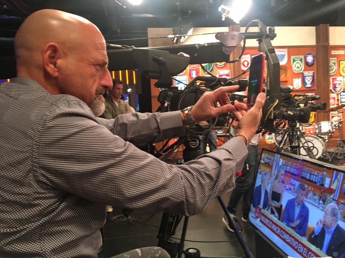 ¡Ahora mismo en @PolemicaBar! <a href="/americatv/">América TV</a> #PolemicaEnElBar