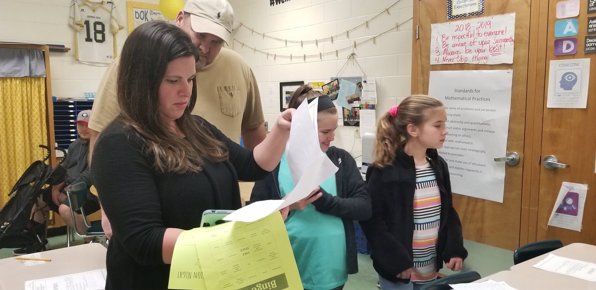 ObergClass's tweet photo. More student exhibition night photos. @NHE_HCS #onehope https://t.co/yMstmJI6ee