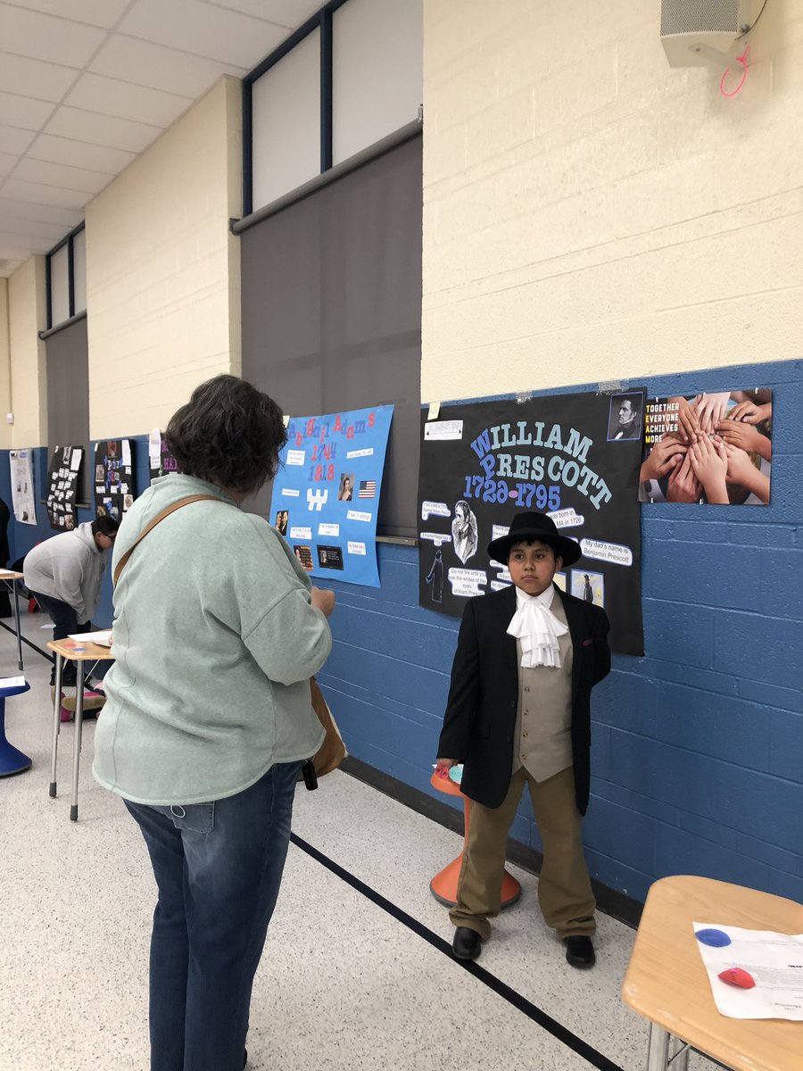 b00klady's tweet photo. Full house at Dual Language student showcase! #SucessTPS https://t.co/Rro1YomSef