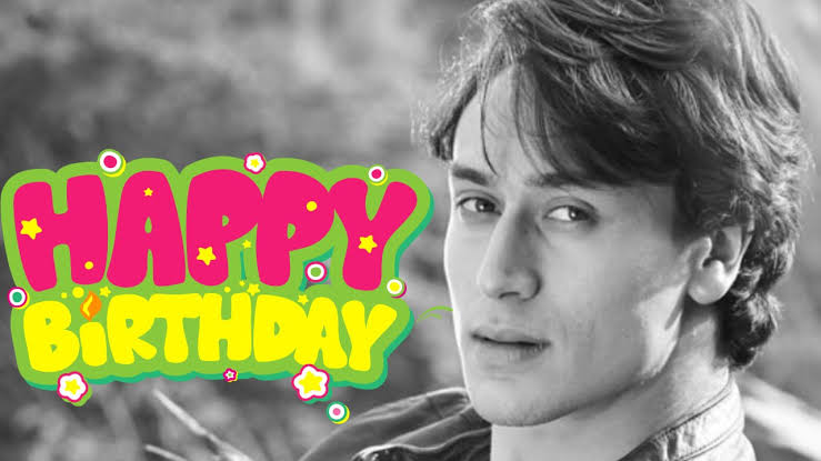 BhagyaSharma11's tweet photo. @Spotboye @TeamTIGERSHROFF @iTIGERSHROFF @TigerShroff_OFF @TigerShroff_FC @TigerShroffNews Happy birthday Tiger Shroff 🍫🍫🍬🍬 https://t.co/ezWzOMwUhP