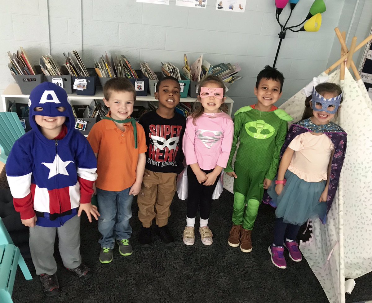 SteadmanWhitney's tweet photo. Read Across America Week! @KCS_Johnson @KCS_District https://t.co/JdJwNB7HzE