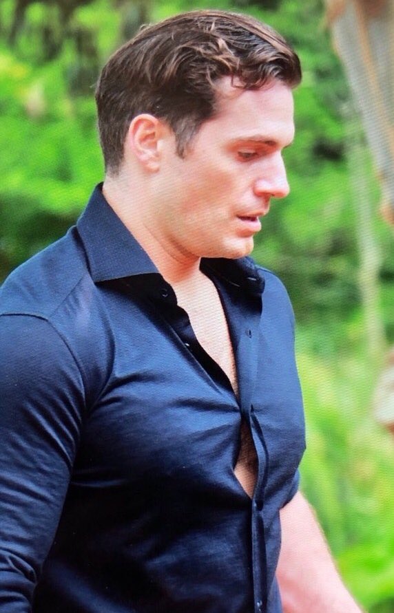 henry cavill shirt