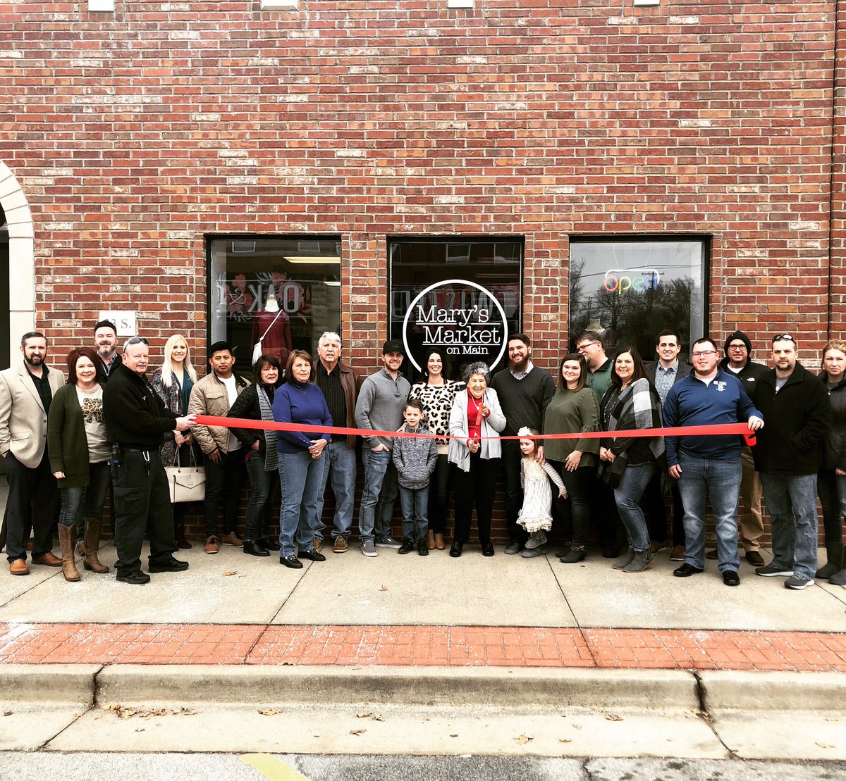 WC_CofC's tweet photo. Congratulations on the grand opening of Mary’s Market on Main! https://t.co/nomejf8vop