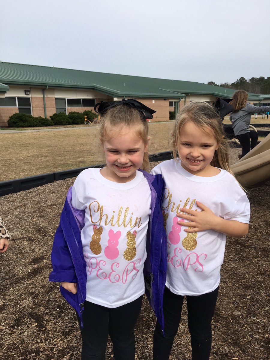 More super cute twins on Twin Day!!!
<a href="/koparker05/">Kelly Parker</a> 
#wearepowhatan