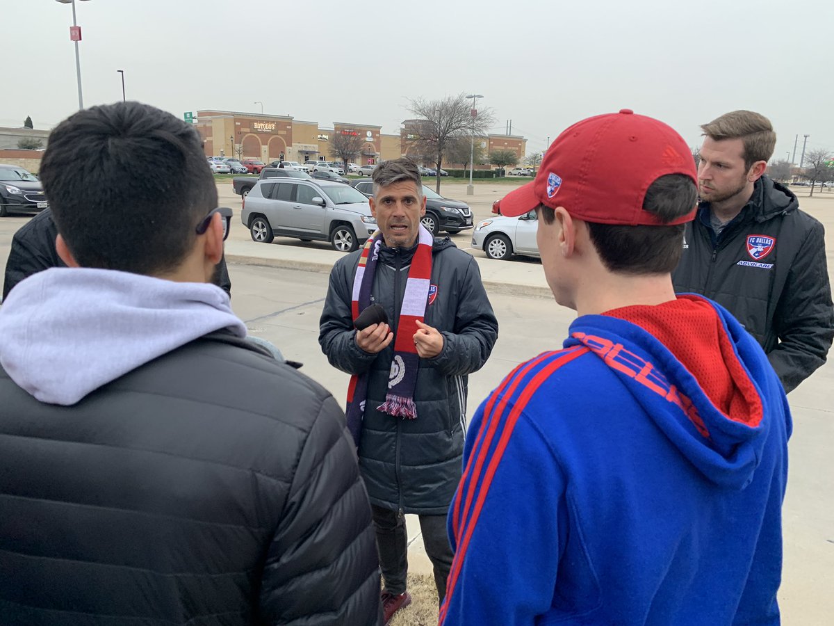 DallasGuardians's tweet photo. @LGonzalezFCD talking with DBG members at the #24hourTailgate https://t.co/GrWuj3rGUn