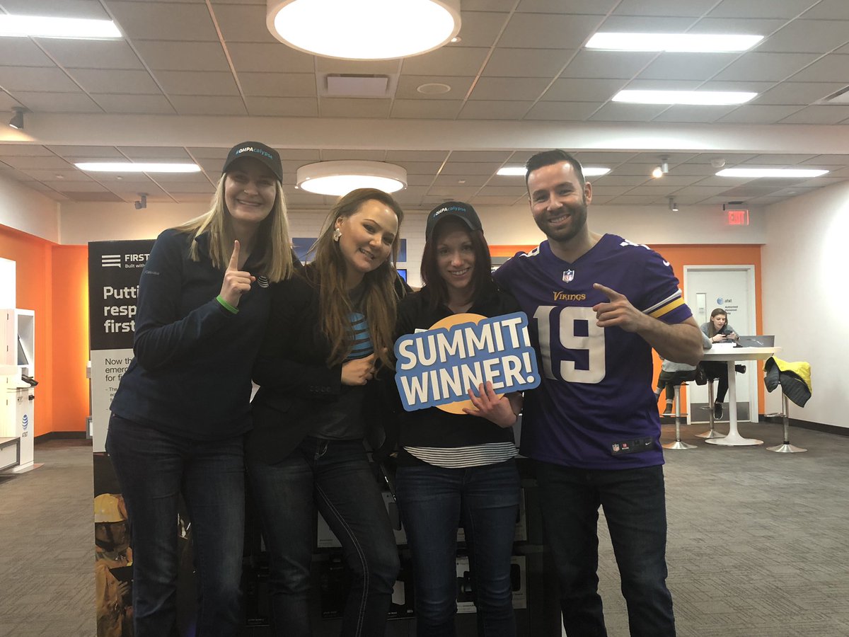AtEastgate's tweet photo. Congrats to our awesome RSM!!!! Way to go Tess! We’re so proud of you!!!!! 🔥😡🐮🎉 https://t.co/V1xaTRti12