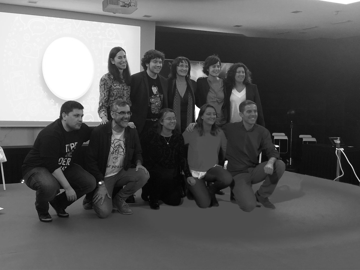 CarolaRedondo's tweet photo. Gracias @anton_sonia por este pedazo de evento y gracias a todos los ponentes por enseñarnos nuevas formas de entender la gestión de la diabetes! #RocheDiabetes20 #diabetESP https://t.co/x5YKPBAnCM