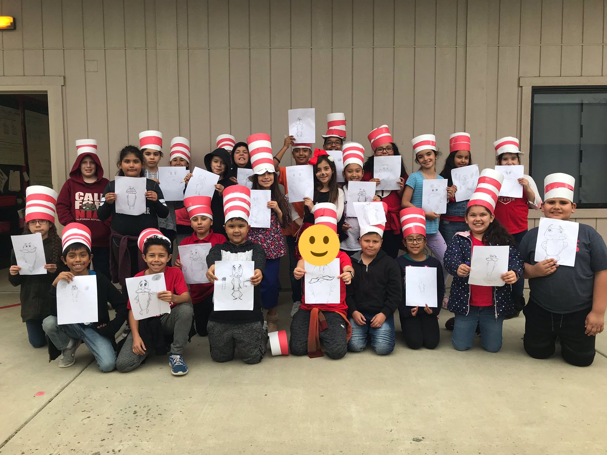 Mandy_Bear0125's tweet photo. Dr. Seuss’ birthday!! #ReadAcrossAmericaWeek #tcsdshare #drseussbirthday #maplecolts https://t.co/CPvaYGgrwS