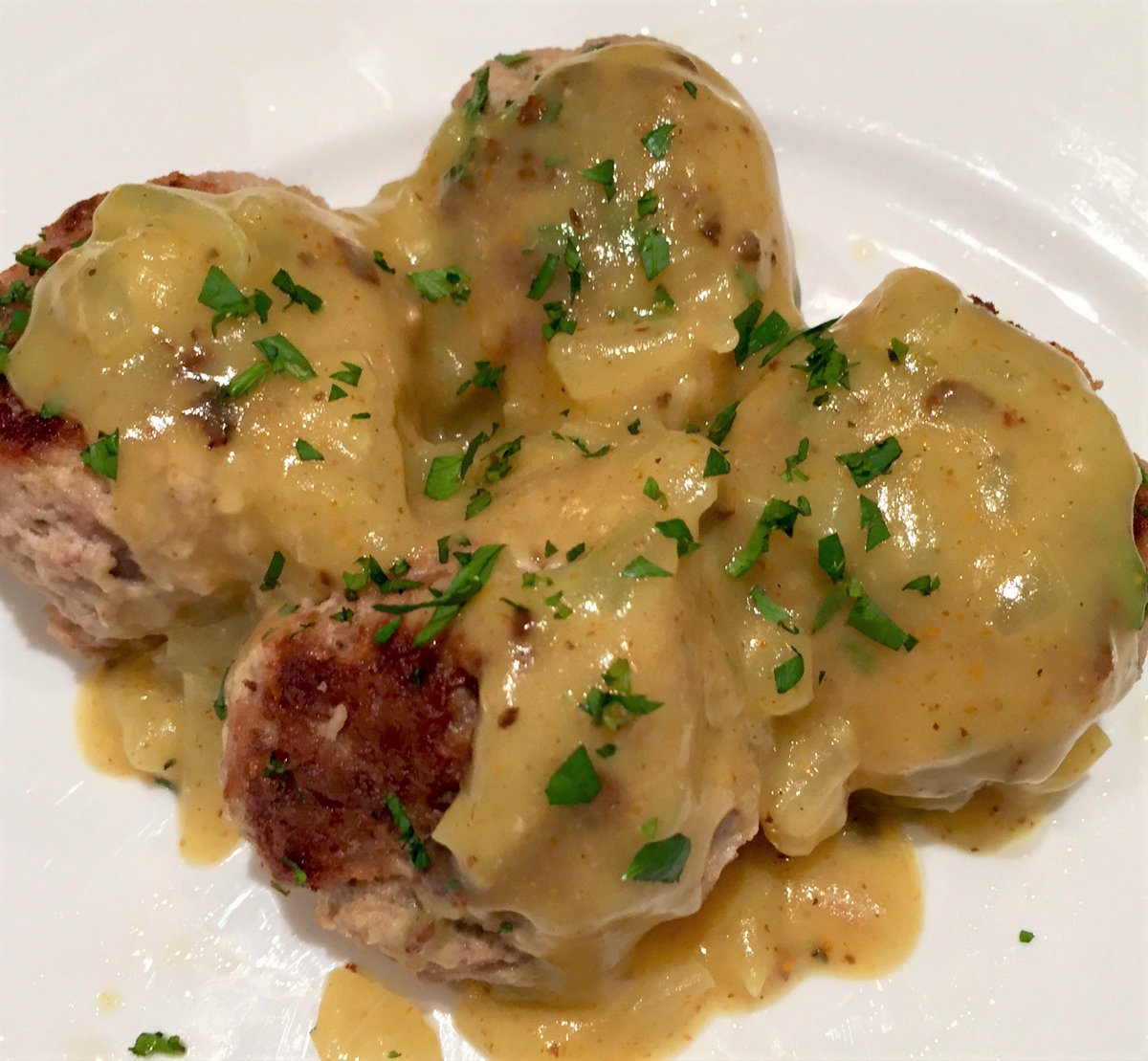 spiceroadspices's tweet image. If you have been looking for a unique MEATBALL recipe from a DANISH FARM -  then go to our PROFILE website and click: RECIPES 😋
Hint : You will need boiling water !
#SpiceBlog #SpiceSeasoning