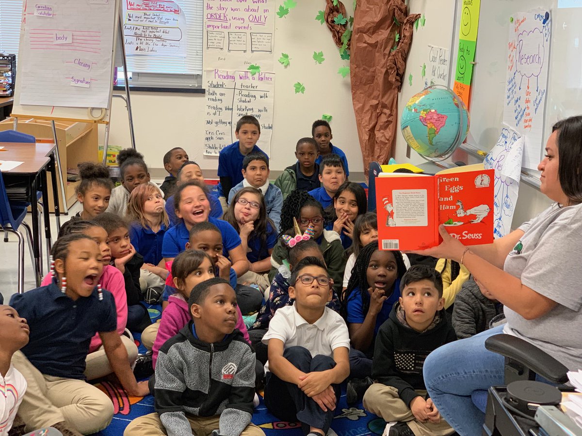WHESEagles's tweet photo. I want to say thank you to the awesome early childhood Dept for volunteering to read.
#ReadAcrossAmericaDay #DrSeussDay
@Tanya_N_Shelton @DISD_Libraries @dallasschools #southeastnetwork2018 https://t.co/3ji1tGtsQX