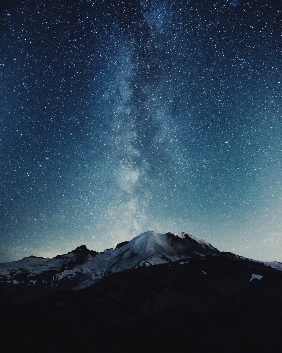 coffee_n_mtns's tweet photo. Day and night https://t.co/7Ogp4MeX2A