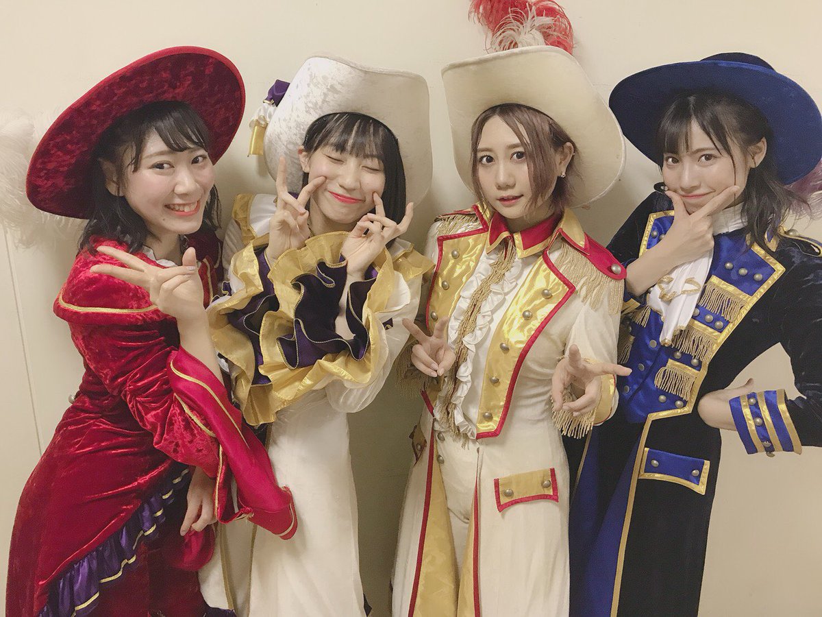 Twitter पर るいぼう 昔よく宝塚観てた人間なので 君はペガサス の奈和ちゃんがあまりにもカッコよくて 衣装が似合いすぎてたから 宝塚の大階段とか羽つけて降りてくるところ見たい って思ってしまったよね W 奈和ちゃんがスターさんだったら 貢い