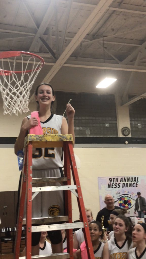 BrianFulton34's tweet photo. Riverside 7th grade girls finished a perfect season. 19-0. Tournament champions!! https://t.co/EGGKt8PBA2