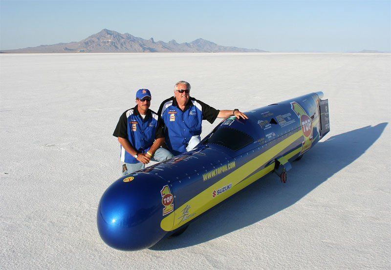 Ч. Все самое быстрое в мире. Озеро бонневиль рекорд скорости. Bloodhound lsr car. Энди грин на thrust ssc.