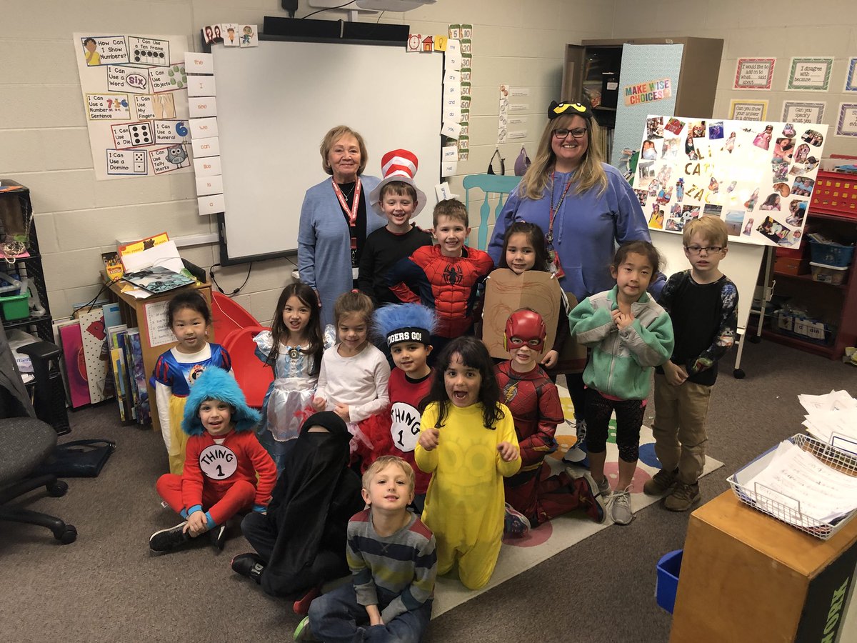 hstovall12's tweet photo. Celebrated #ReadAcrossAmericaDay2019 having my first grade teacher come and read to my kindergarteners. Thanks Ms.Chism. #TaraO #colliervilleschools https://t.co/oP2uZQvQRe