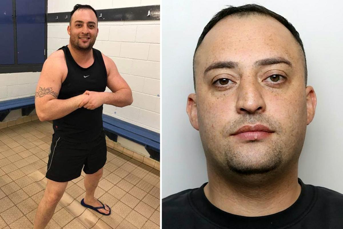 The Sun on Twitter: "Smirking grooming gang monster poses in Bradford gym  he prowled for young girls https://t.co/4h9jGvAO0E https://t.co/Hh49mJPRpw"  / Twitter