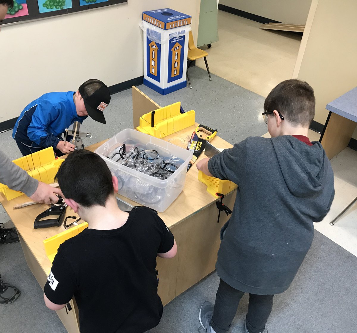 RRyangough's tweet image. It was awesome seeing a Trades Trolley in action today at Ecole Cobble Hill.  @larry_mattin @RonGlass247 #sd79learn