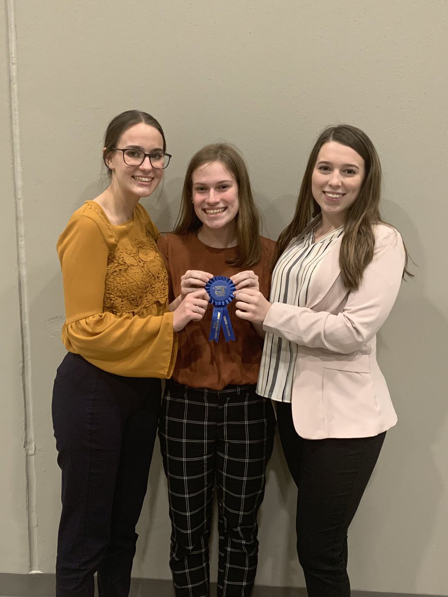 khs_tafe's tweet photo. Congratulations to Chapter Yearbook and Elementary Bulletin Board on blue ribbons at State. Hard work pays off! #KellerALLIN #magicinteaching #teachtomorrow2019 #KISDBragChat https://t.co/EyrVatNRn4