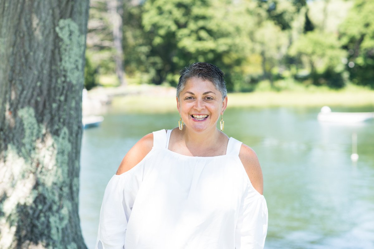 gals_inc's tweet photo. Happy birthday to our fearless leader @ewolfson2! Learn more about our Chief Inspiration Officer &amp; Founder: 
https://t.co/v4MTtT6ZQ9 https://t.co/ATXRCsuI9Y