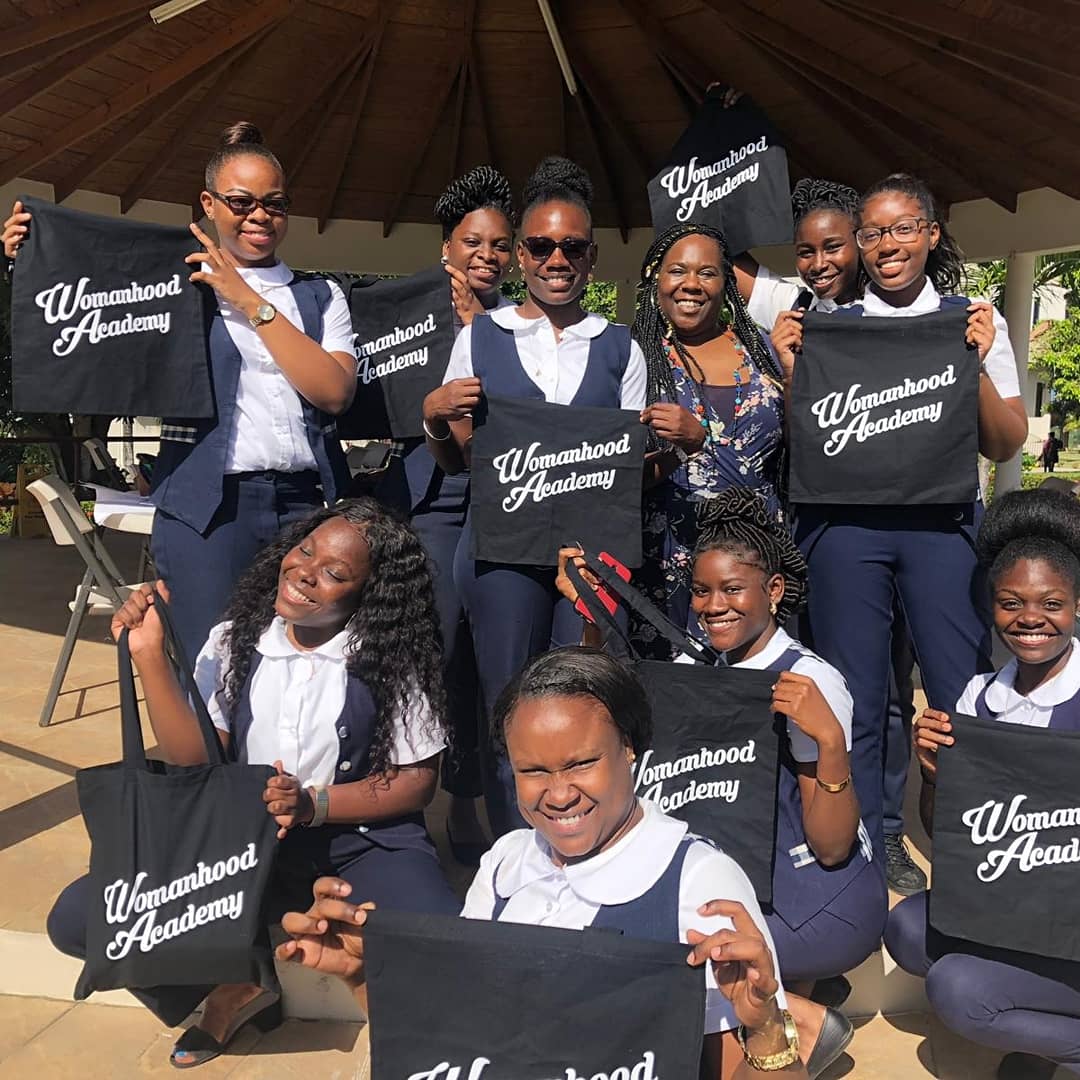I don't just talk, #iinspire
#PeachesSpeaks introducing <a href="/WHAcademyUK/">WomanhoodAcademyUK</a> to the #youngqueens of #stkittsandnevis