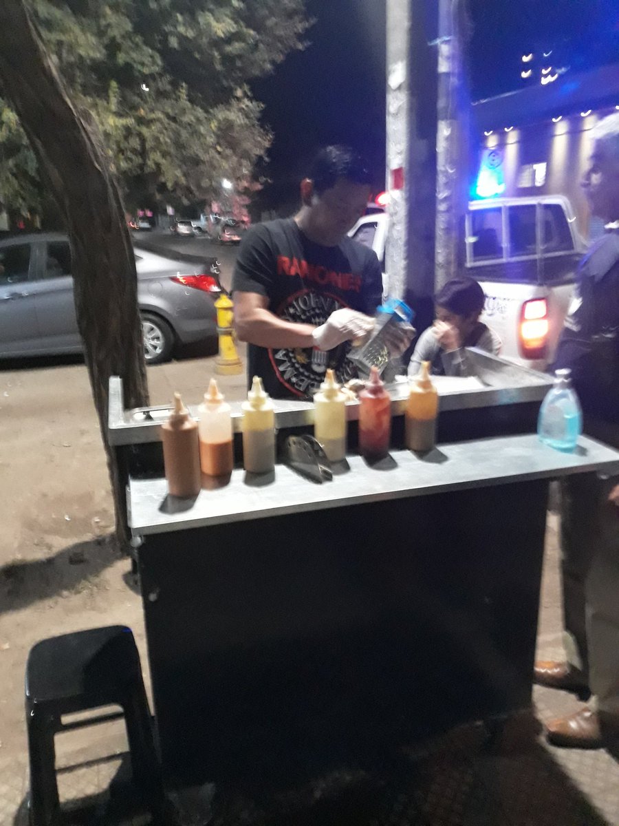 Retirando carros de vía  pública <a href="/Duranbaronti/">Gonzalo Durán</a> <a href="/Muni_Indep/">Municipalidad de Independencia</a>