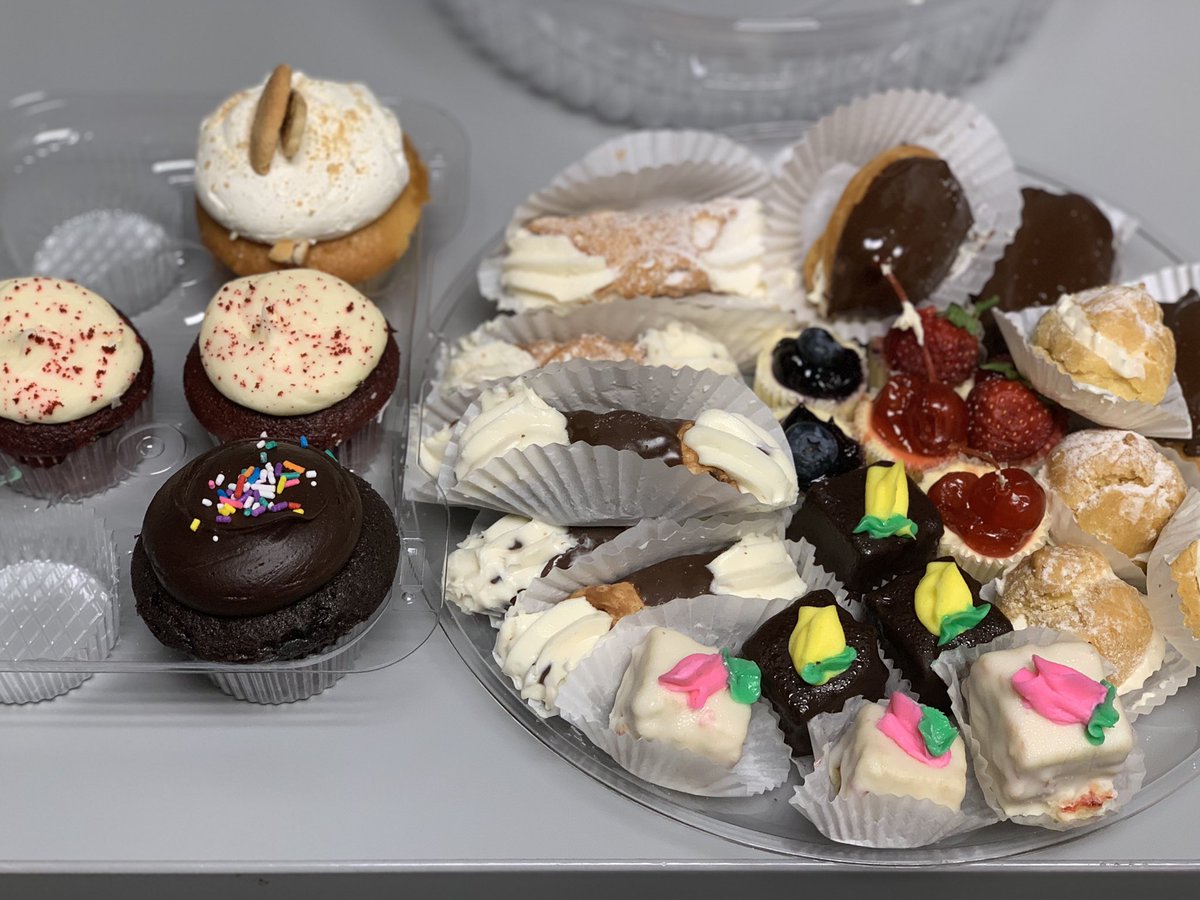 Corey Gardner (@cgardnerny) on Twitter photo Showing a little #Appreciation for my Team! #TeamCortlandt #AppreciatER #NYNJEA <a href="/JoePinkans/">Joe Pinkans</a> <a href="/Angelo_Ortiz15/">Angelo Ortiz</a> Showing a little #Appreciation for my Team! #TeamCortlandt #AppreciatER #NYNJEA <a href="/JoePinkans/">Joe Pinkans</a> <a href="/Angelo_Ortiz15/">Angelo Ortiz</a>