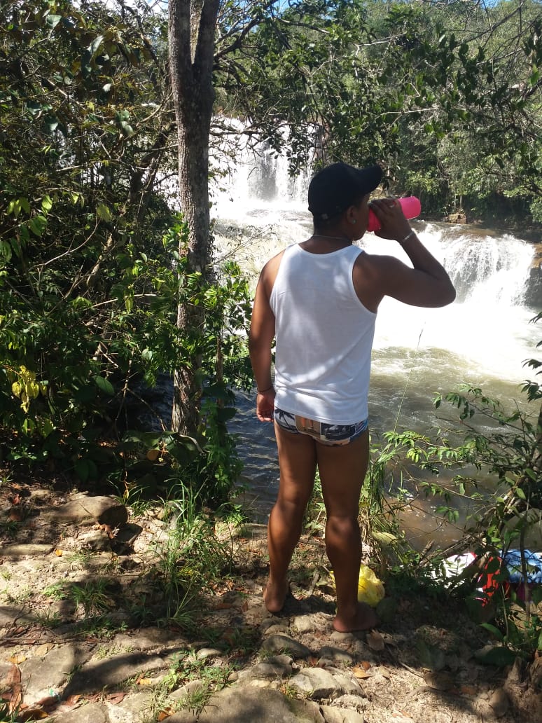 Rogriodonascim2's tweet photo. Cachoeira da Martinha 🏊🥤 https://t.co/yX6FP2rM8I