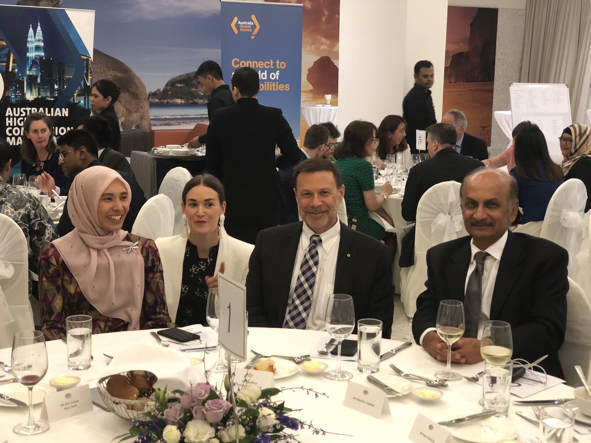 DineshNambiar9's tweet image. International Women's Day hosted by HE Andrew Goledzinowski with YB Nurul Izzah Anwar as guest speaker who spoke eloquently about the  challenges of women in the workplace &amp;amp; fielded questions and photo requests with grace and humility.