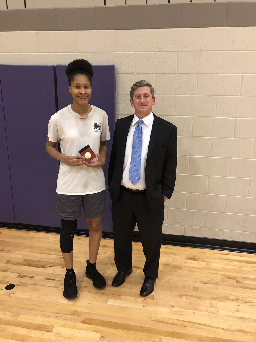 HS_Lady_Hawks's tweet photo. 📢👏🏼👏🏼Congratulations🏅 to our Woodman Award Recipient /player of the week Taleah Stepens. She had 24 points, 9 boards, 1 assists, &amp; 1 blocks vs Athens Drive Thursday night‼️ Good Job T‼️
Thank you @CookMwa‼️ https://t.co/UMHRckkslk