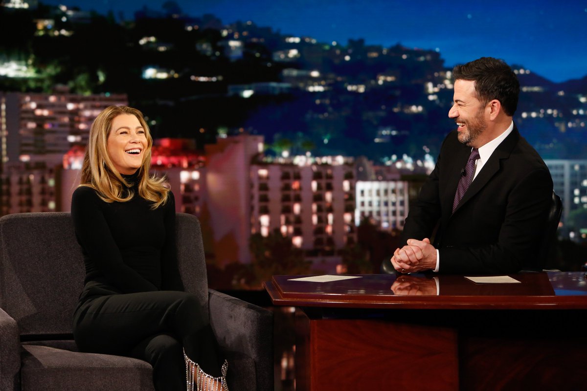 EllenFansite's tweet image. Jimmy Kimmel Live! Pictures, screencaps and clip ellen-pompeo.com/index.php/2019… #EllenPompeo