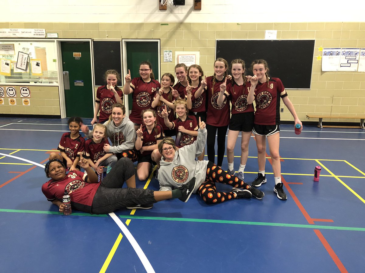 Teacheramy75's tweet photo. Such an amazing day. OLMC jr girls cougars came first place. So proud of their hard work and teamwork. They had me jumping of my feet with joy #collaborativecontributor @alcdsb_olmc https://t.co/a4uBHqjoAb