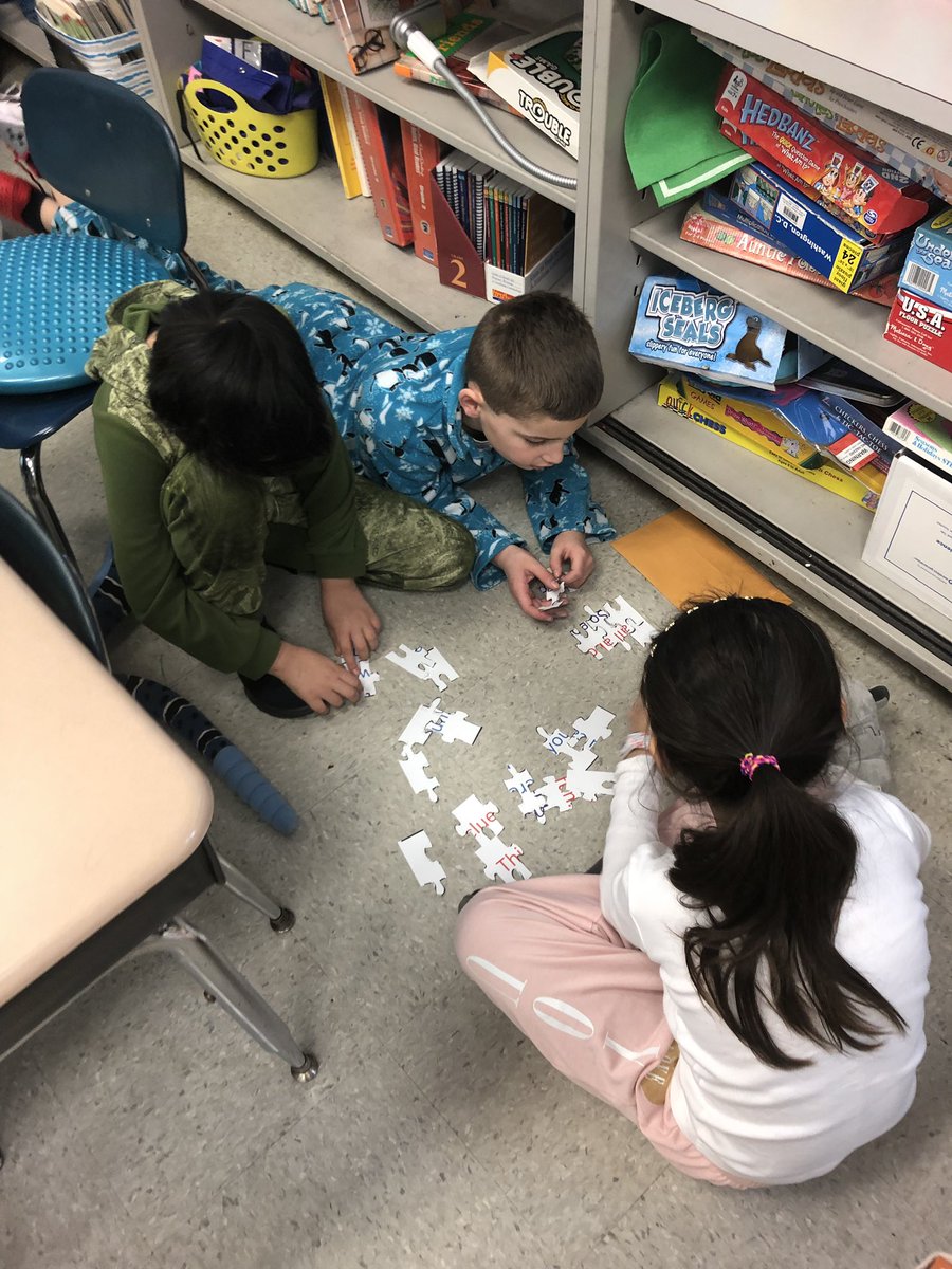 CBnnero's tweet photo. It was a great day of reading fun at #ReadAcrossTitus Thank you to our CB South friends for coming to share in our day! Thank you @AlyssaWalloff for reading to our class! #TitusPride #southside https://t.co/xp7cRfcVWZ