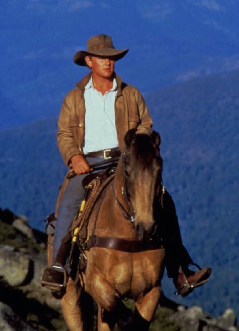 chloelva's tweet photo. The man from Snowy River is the GREATEST movie ever! And Jim Craig makes it even better!😍😍 https://t.co/XE92L35mx8