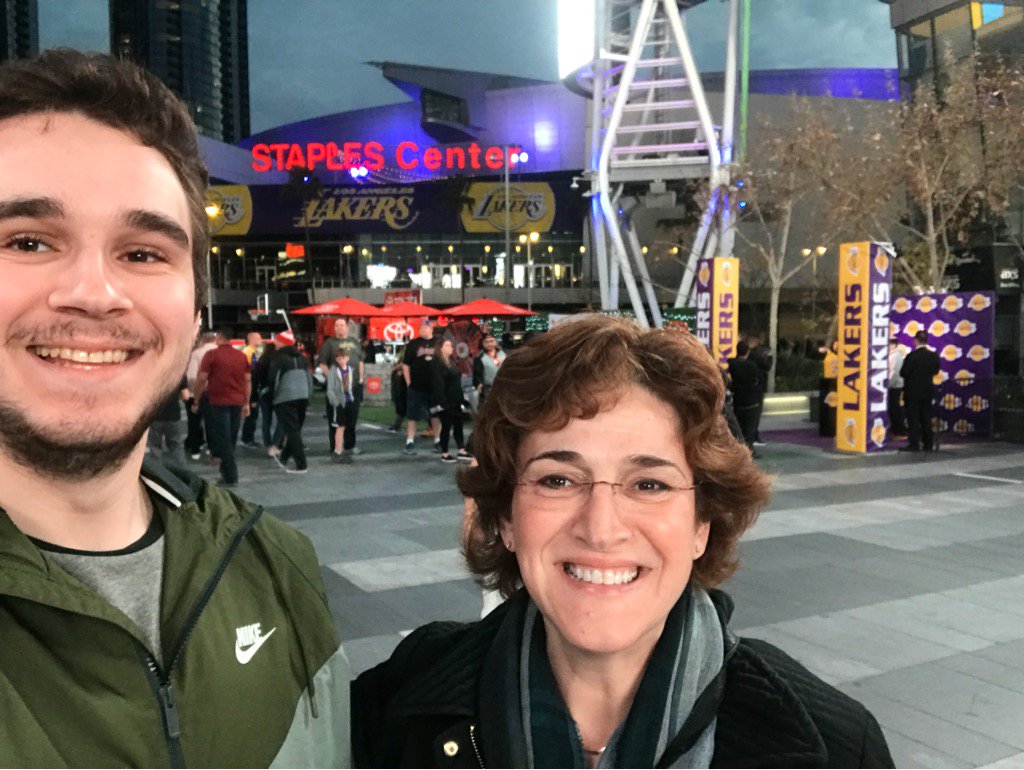 #atthelakersgame