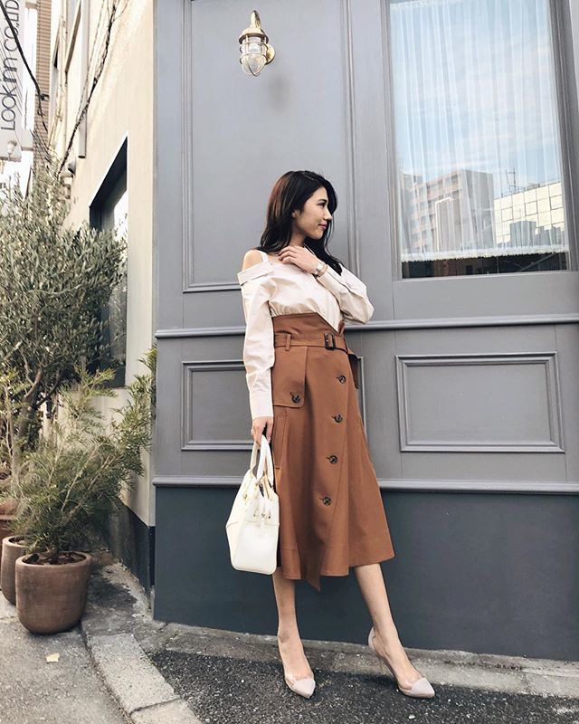 やっぱりこのワンピかわい💓
ㅤㅤㅤㅤㅤㅤㅤㅤㅤㅤㅤㅤㅤ
シャツ部分もトレンチスカート部分もアシンメトリーなデザインで、1枚でこなれ感が出せちゃう🙊
ㅤㅤㅤㅤㅤㅤㅤㅤㅤㅤㅤㅤㅤ
#SHコンビトレンチSKOP
【WHT/BLK/BEG】¥9,980+tax
ㅤㅤㅤㅤㅤㅤㅤㅤㅤㅤㅤㅤㅤ
#rienda ift.tt/2SCw38k