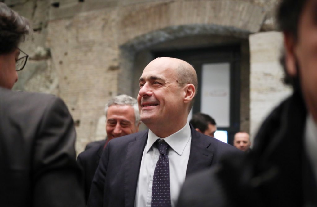 In Italia sta avanzando una nuova destra pericolosa e collegata al peggio che c’è in Europa. La rabbia e l’odio non sono una soluzione. Voltiamo pagina! Ecco perché domani è importante andare a votare alle #PrimariePd ▶️ goo.gl/JK6kER #VotoZingaretti