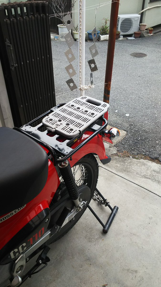 いちまる クロスカブ 自転車の後ろ用 着脱式カゴのアダプターを Meihoのボックスを着けたのでしょうか カッコイイですね 真似したいです