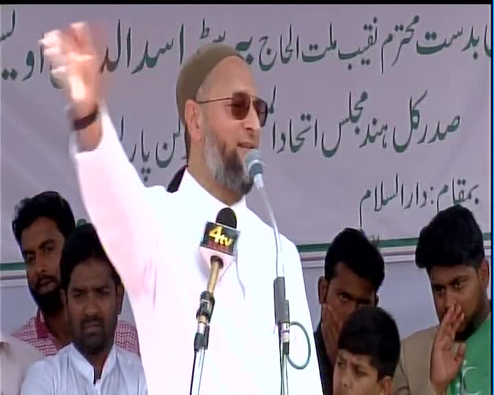 Stop this propaganda from your soil Mr Imran Khan, Muslims of this country know better. Handle your Lashkar-e-Shaitaan, Jaish-e-Shaitaan, don't misrepresent Tipu Sultan & Bahadur Shah Zafar in your speeches. If u have an atom bomb, it is there here in India too: Asaduddin Owaisi